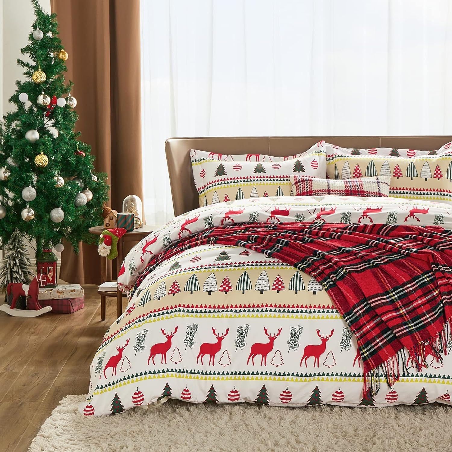Christmas Duvet Cover Set, 3 Pieces King Size Comforter Cover Set 90"X104", Super Soft New Year Holiday Bedding Set, Red with White Christmas Reindeer